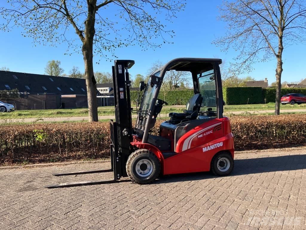 Manitou ME 425 Akumulátorové vozíky