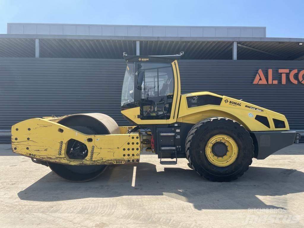 Bomag BW 226 BVC-5 Ťahačové valce