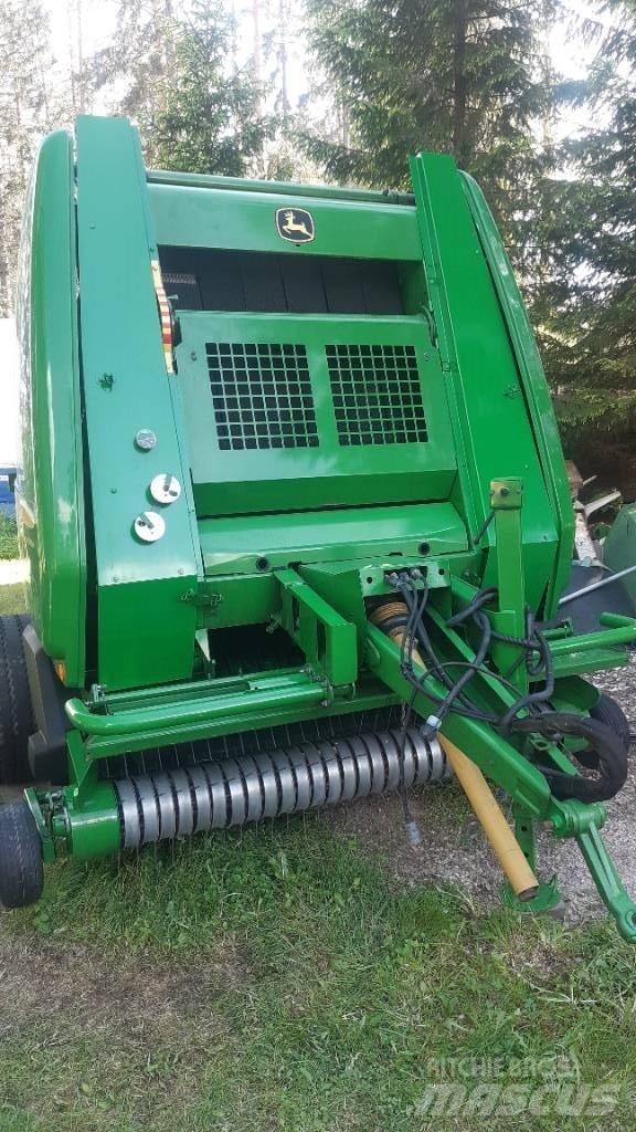 John Deere 854 Lisy na okrúhle balíky