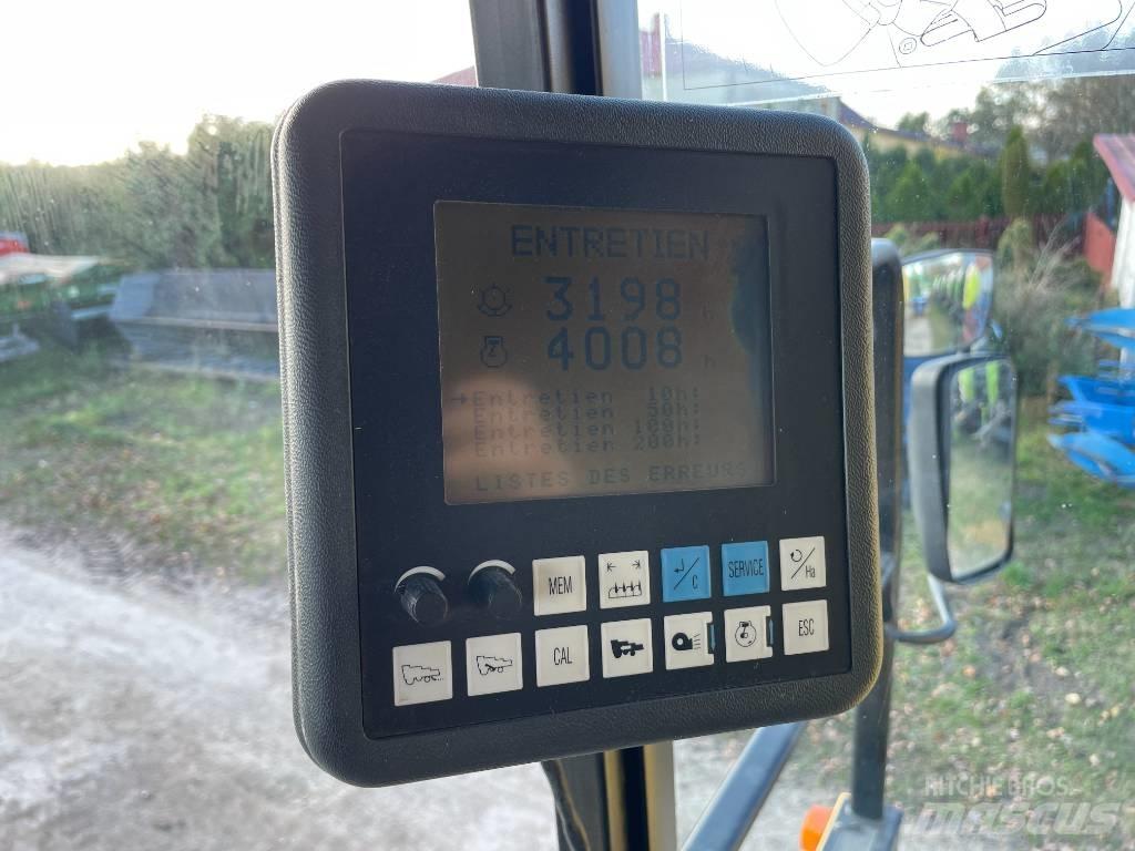 New Holland TX 66 Kombinované zberacie stroje