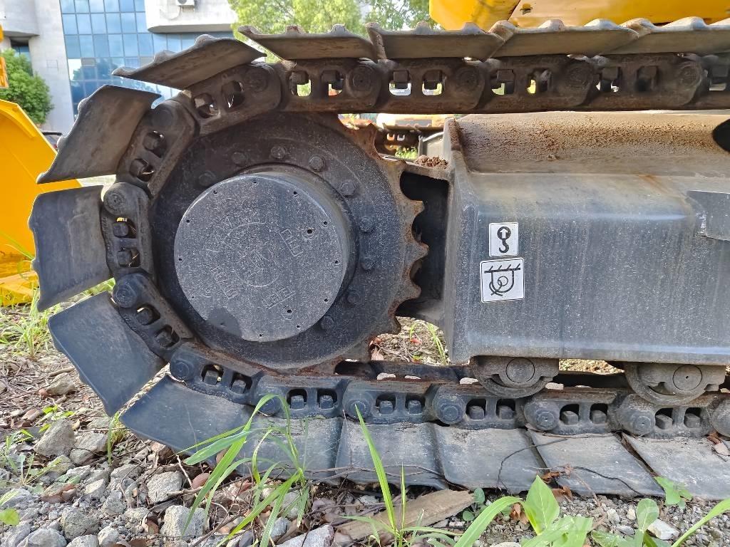 Komatsu PC 130-7 Pásové rýpadlá