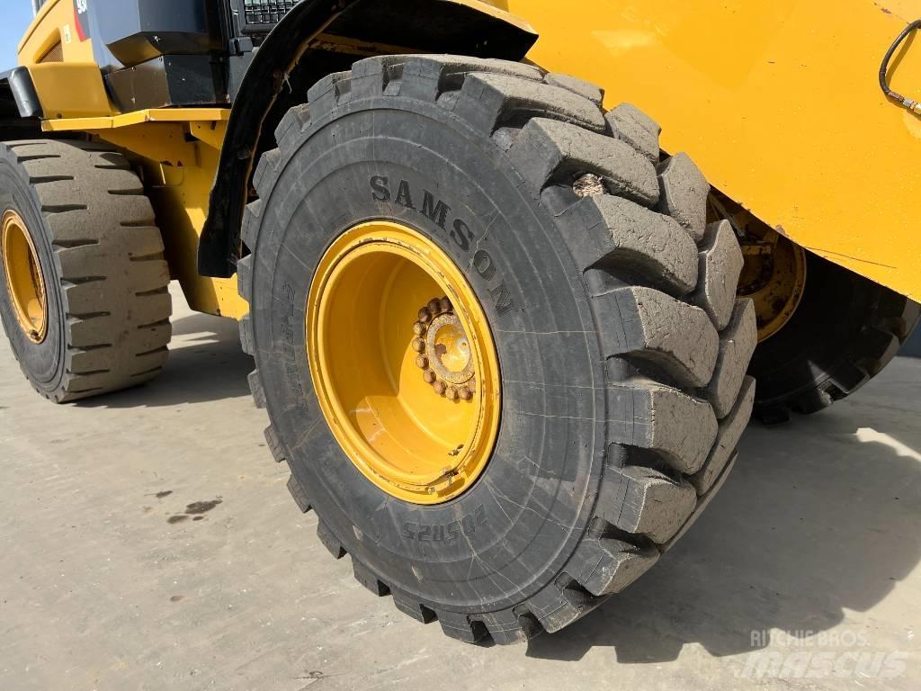 CAT 930K Kolesové nakladače