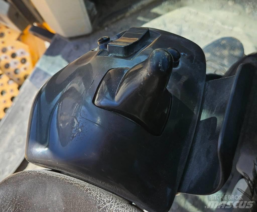 Volvo L 260 H Kolesové nakladače