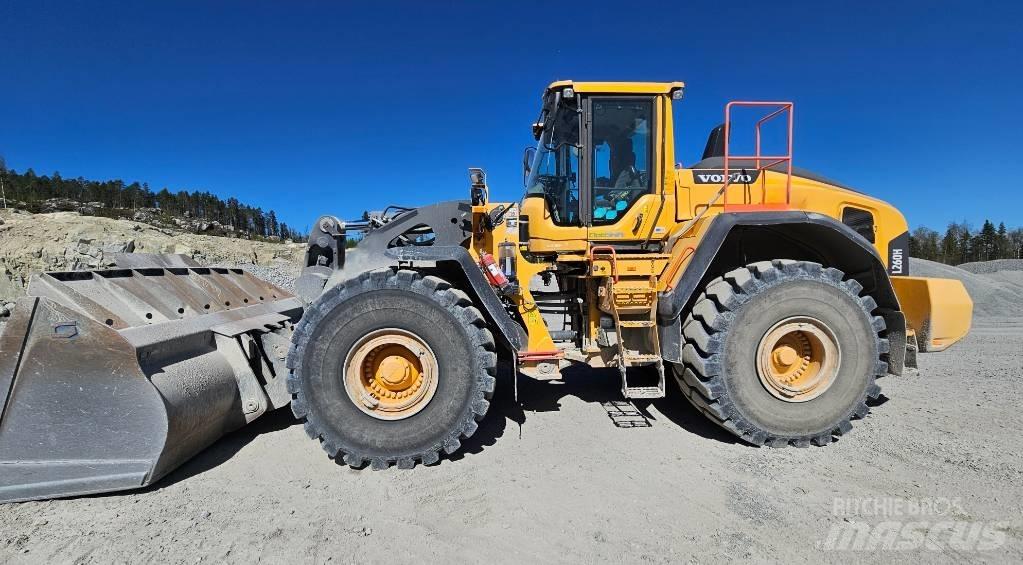 Volvo L 260 H Kolesové nakladače