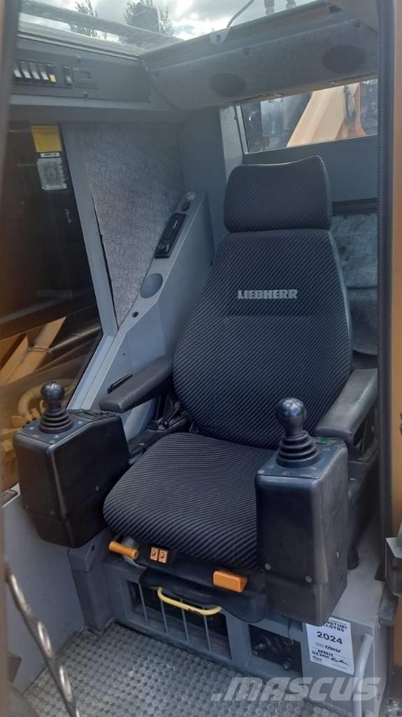 Liebherr LTM 1060-2 Univerzálne terénne žeriavy