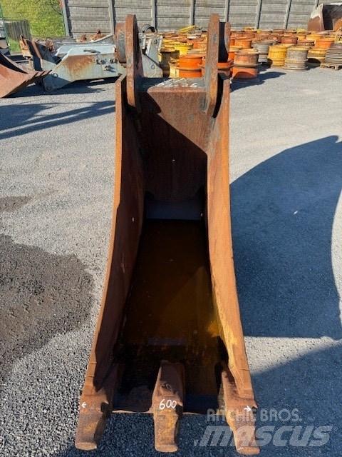 CAT 324 SZER 600 MM Hĺbkové lopaty