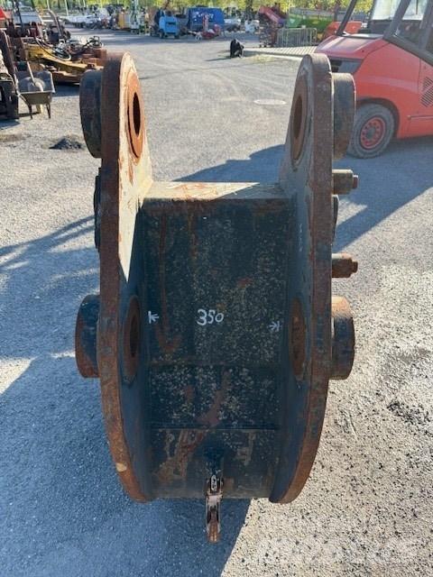 CAT 324 SZER 600 MM Hĺbkové lopaty