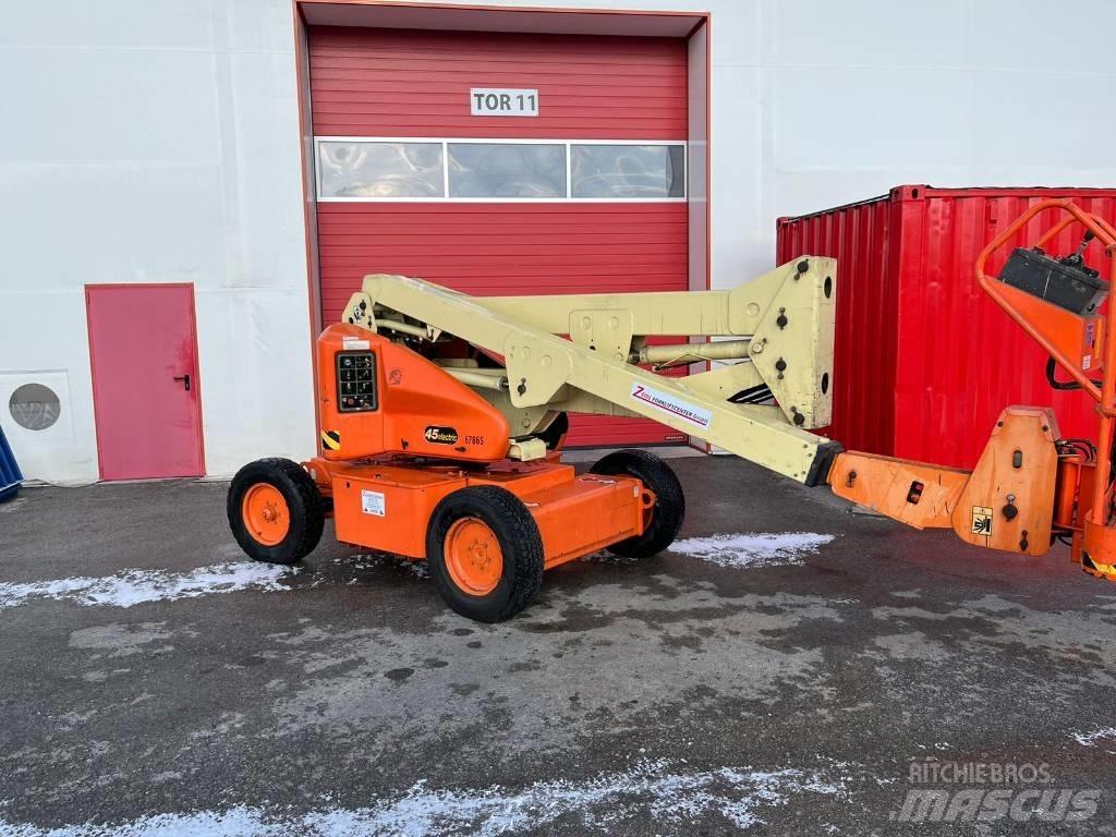 JLG 45 E Kĺbové plošiny