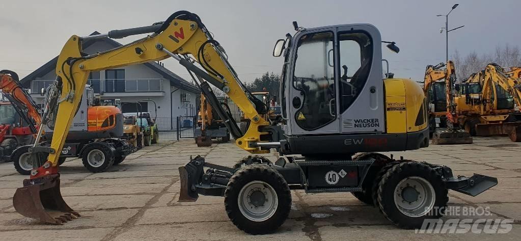 Wacker EW100 Kolesové rýpadlá