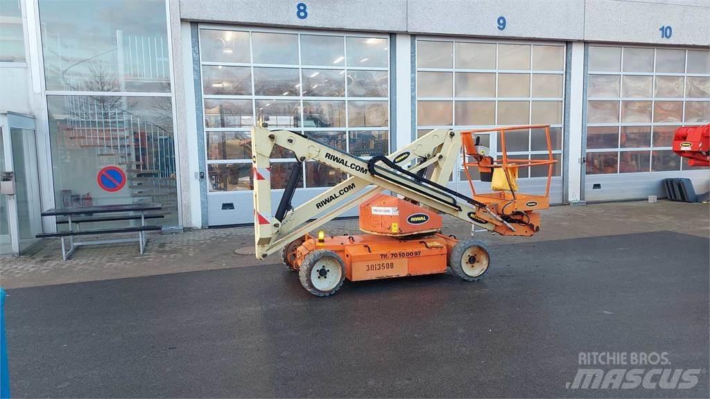 UpRight AB38 Kĺbové plošiny