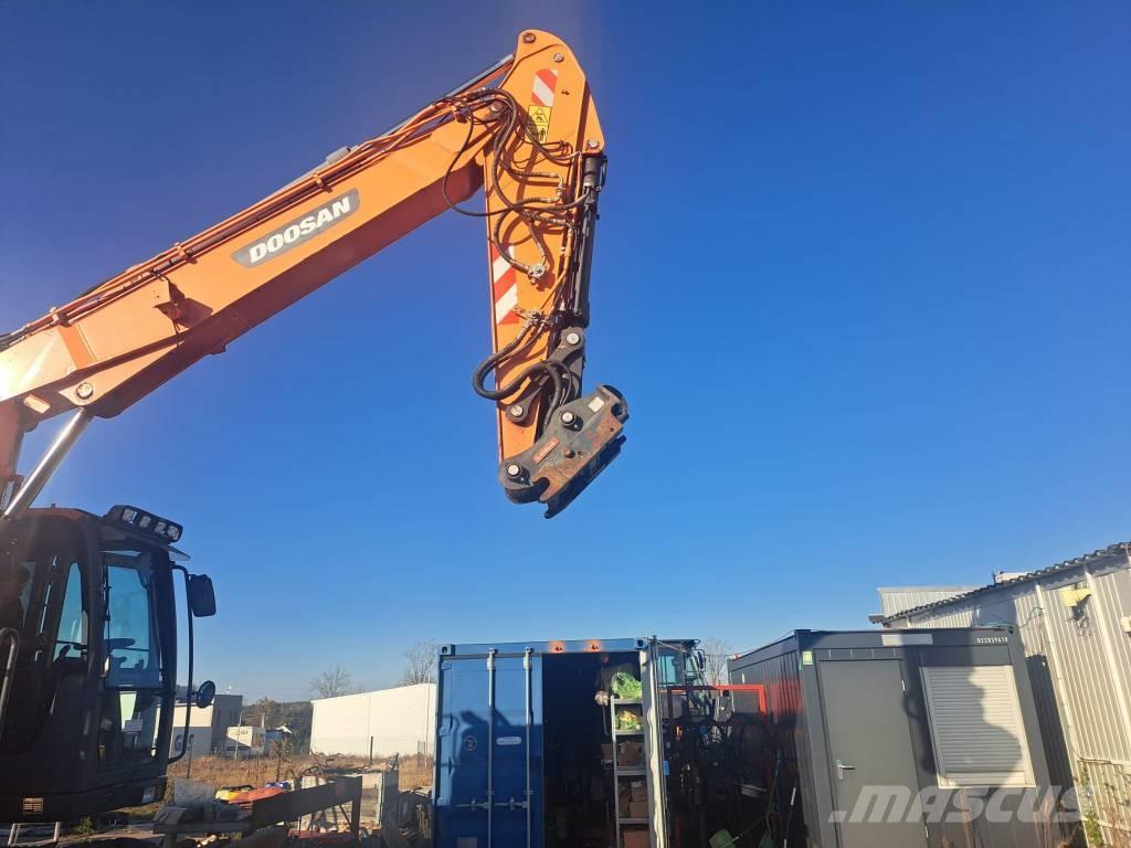 Doosan DX170W-5 Kolesové rýpadlá
