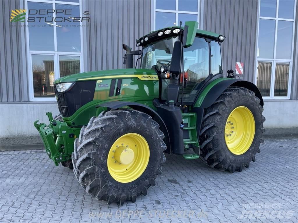 John Deere 6R 250 Traktory