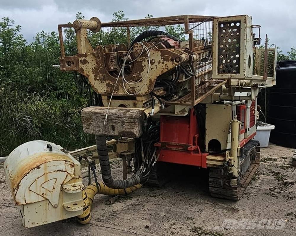 Comacchio MC 405 Veľké vŕtacie stroje