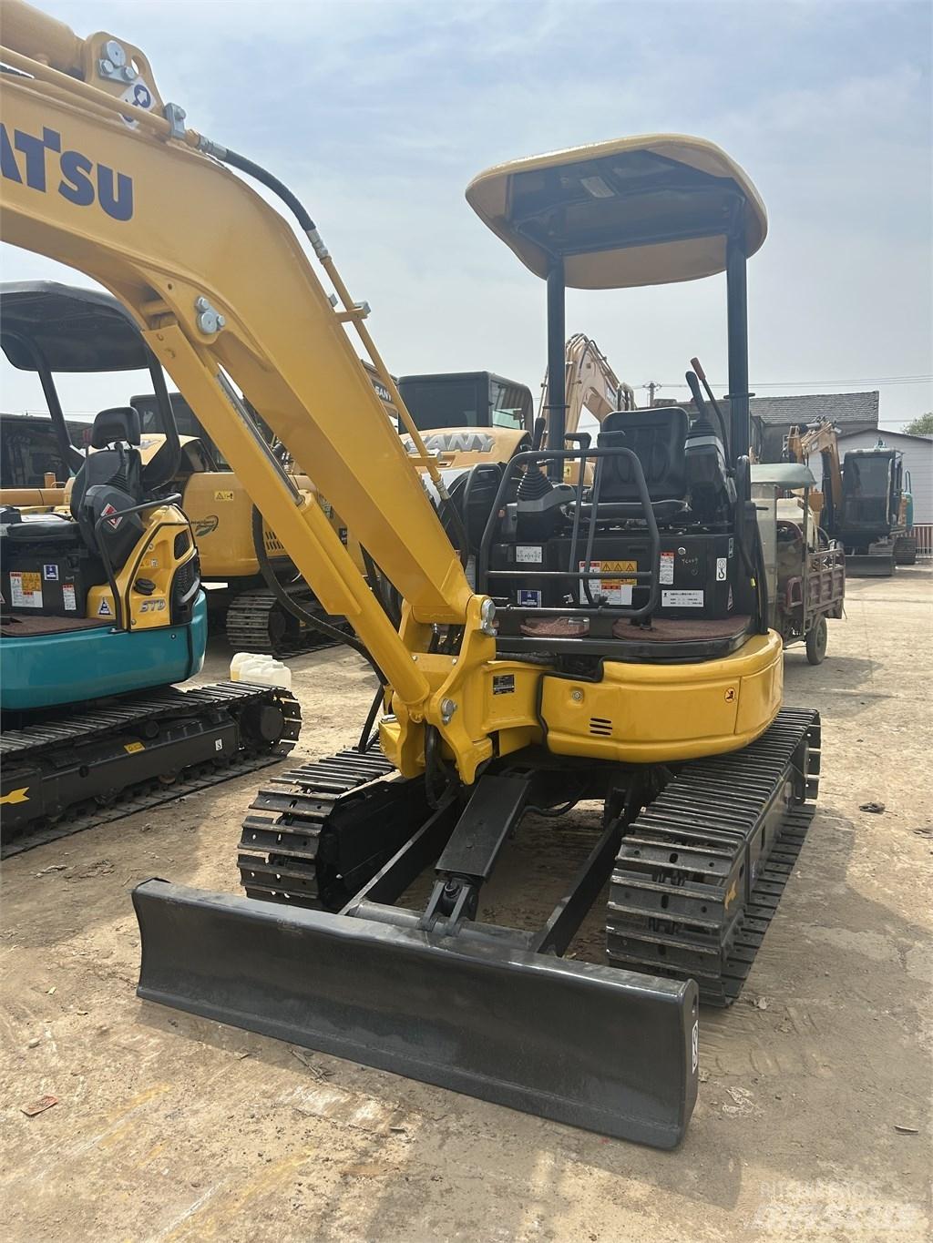 Komatsu PC30 Mini rýpadlá < 7t