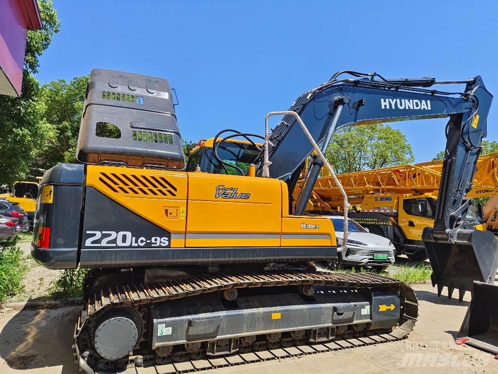 Hyundai Robex 220 LC Pásové rýpadlá