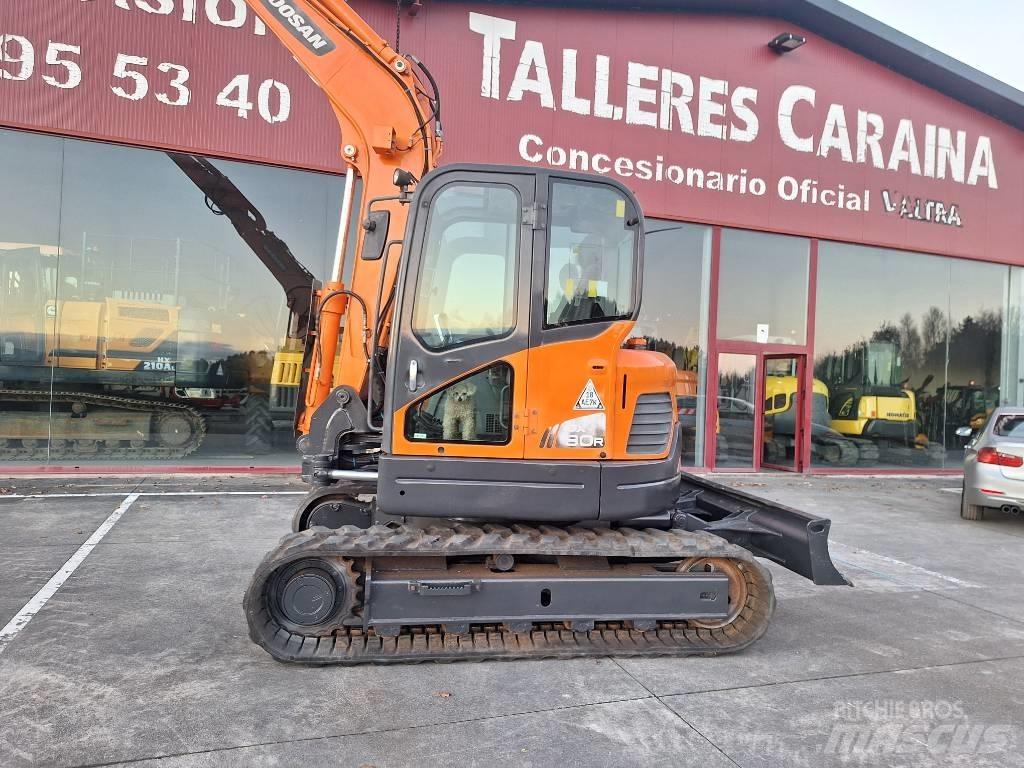 Doosan DX 80 R Midi rýpadlá 7 t - 12 t