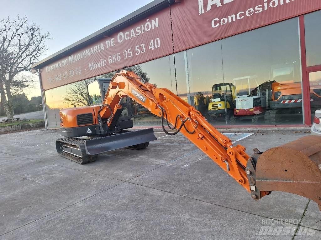 Doosan DX 80 R Midi rýpadlá 7 t - 12 t