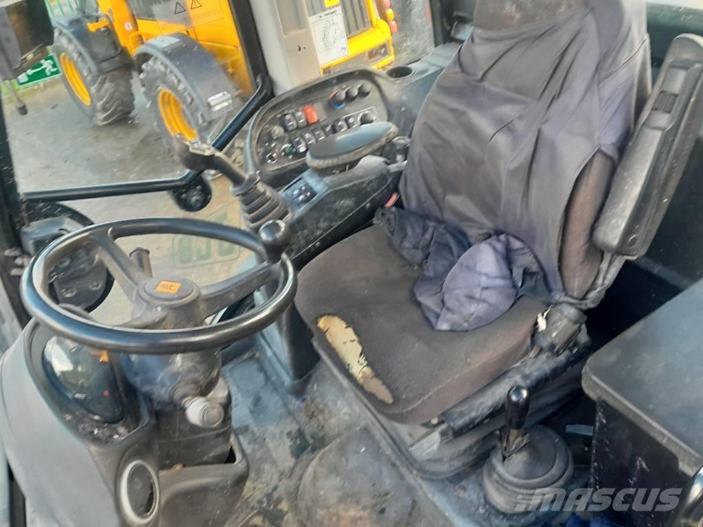JCB TM 320 S Teleskopické nakladače pre poľnohospodárstvo