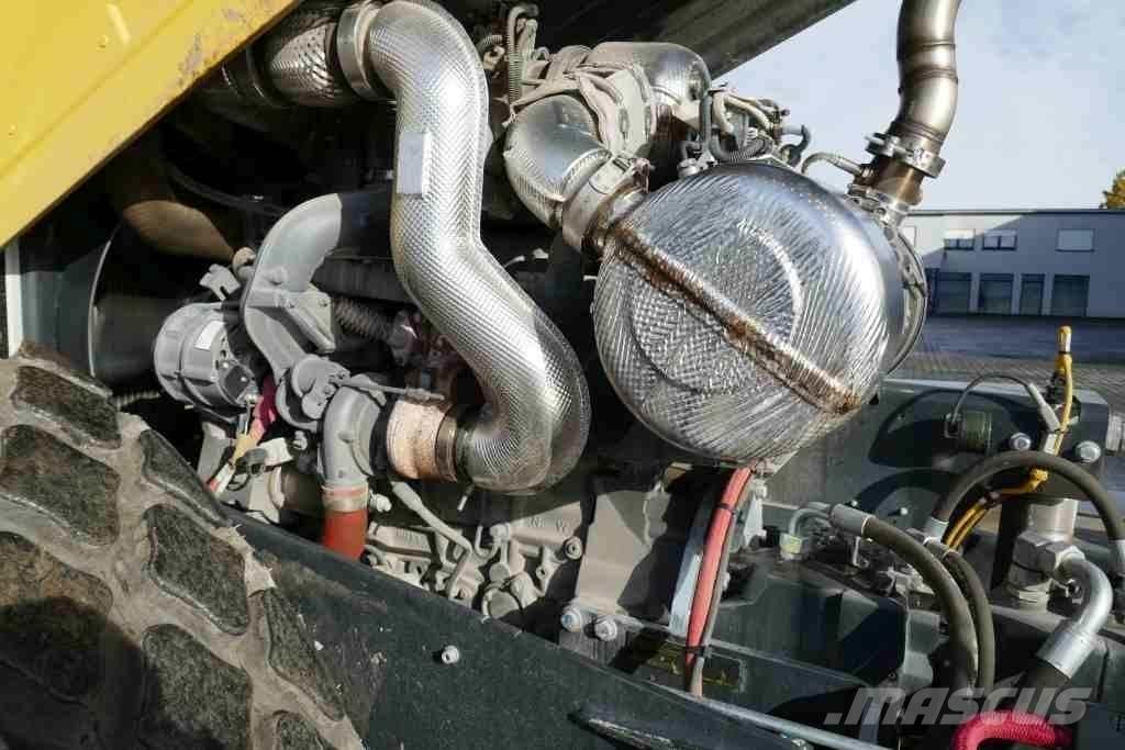 Bomag BW 213 D-5 Pôdne kompaktory