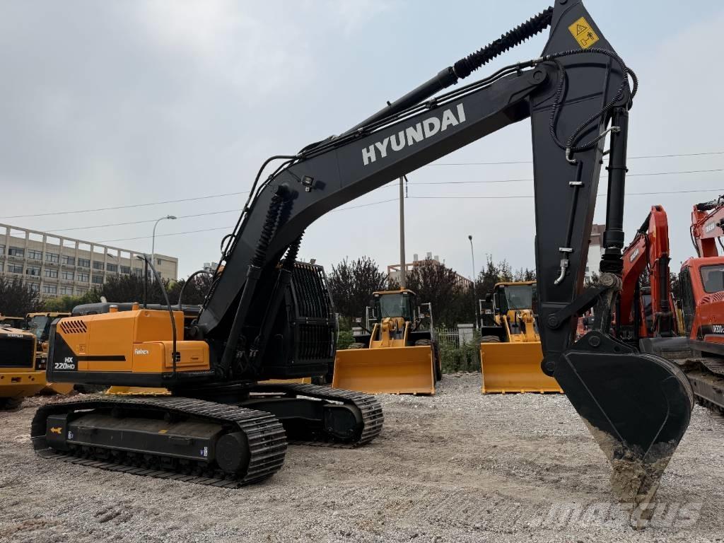 Hyundai HX 220 Pásové rýpadlá