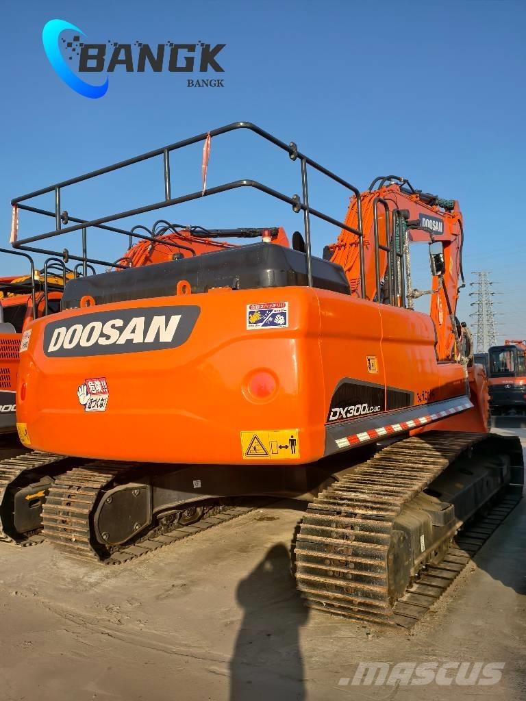 Doosan DX 300 LC Pásové rýpadlá
