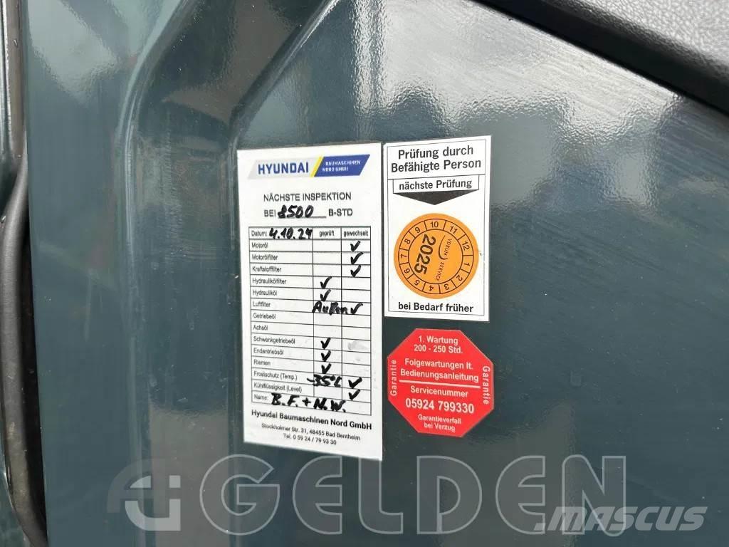 Hyundai HX220L Pásové rýpadlá