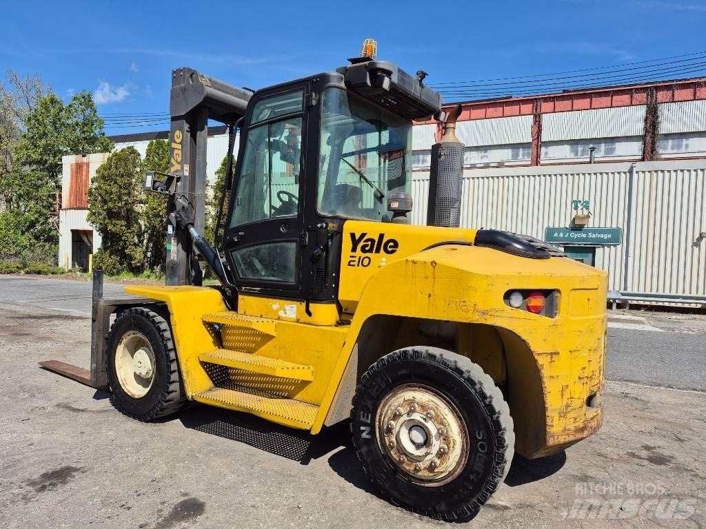 Yale GDP 210 Iné