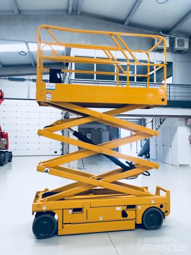 Haulotte Compact 8 Nožnicové zdvíhacie plošiny