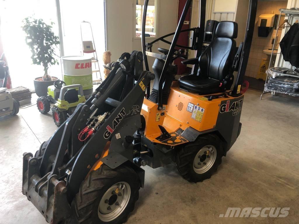GiANT G 1200 Viacúčelové nakladače
