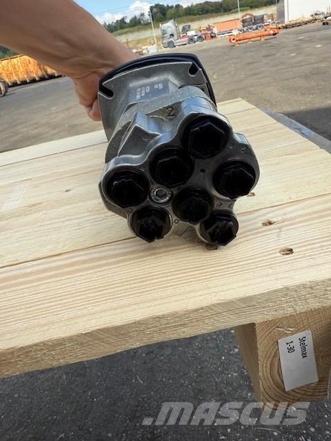 Rexroth NEW JOYSTICK Kabíny a interiér