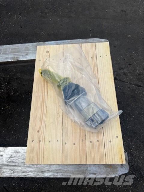 Rexroth NEW JOYSTICK Kabíny a interiér