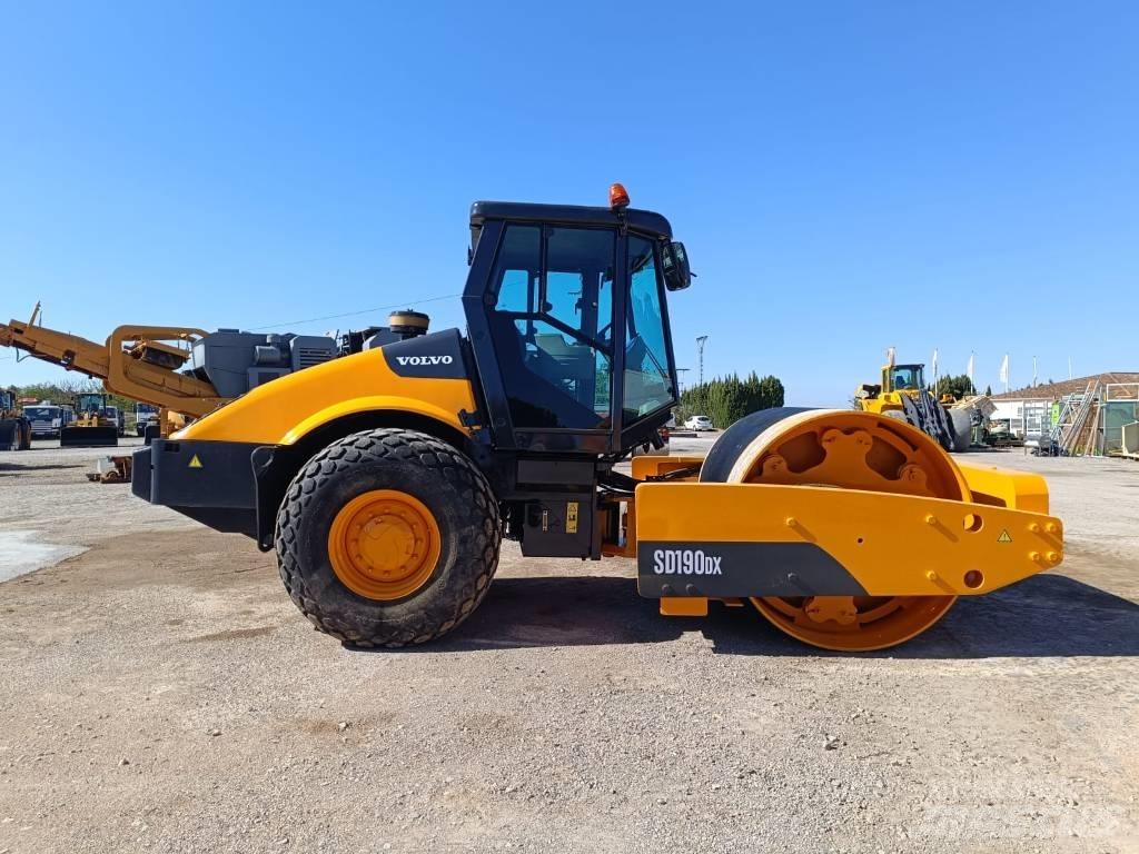 Volvo SD 190 Ťahačové valce