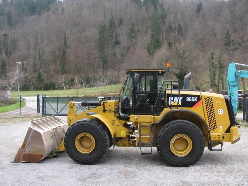 CAT 966K Top stanje Kolesové nakladače