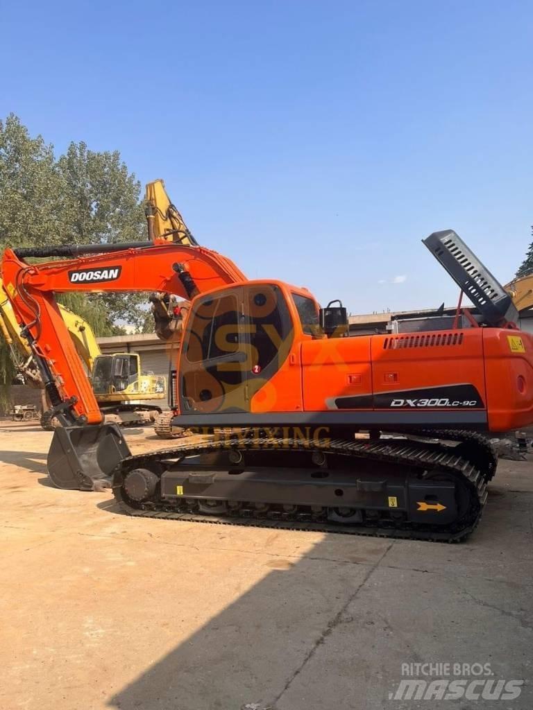 Doosan DX300LC-9C Pásové rýpadlá