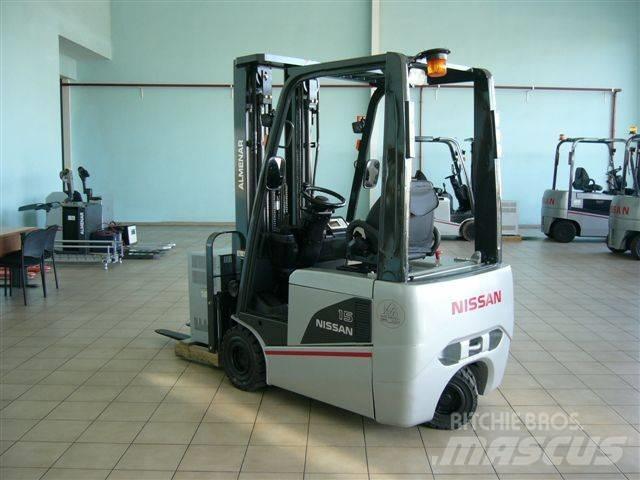 Nissan TX3-16 Akumulátorové vozíky