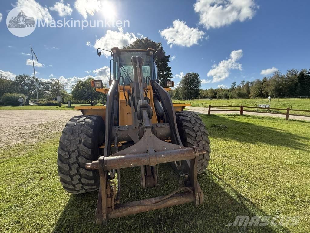 Volvo L 40 B Kolesové nakladače
