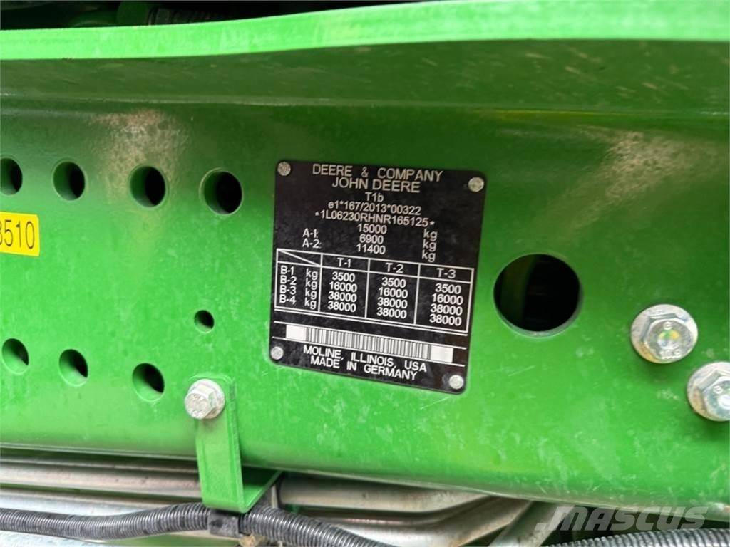 John Deere 6R230 Traktory