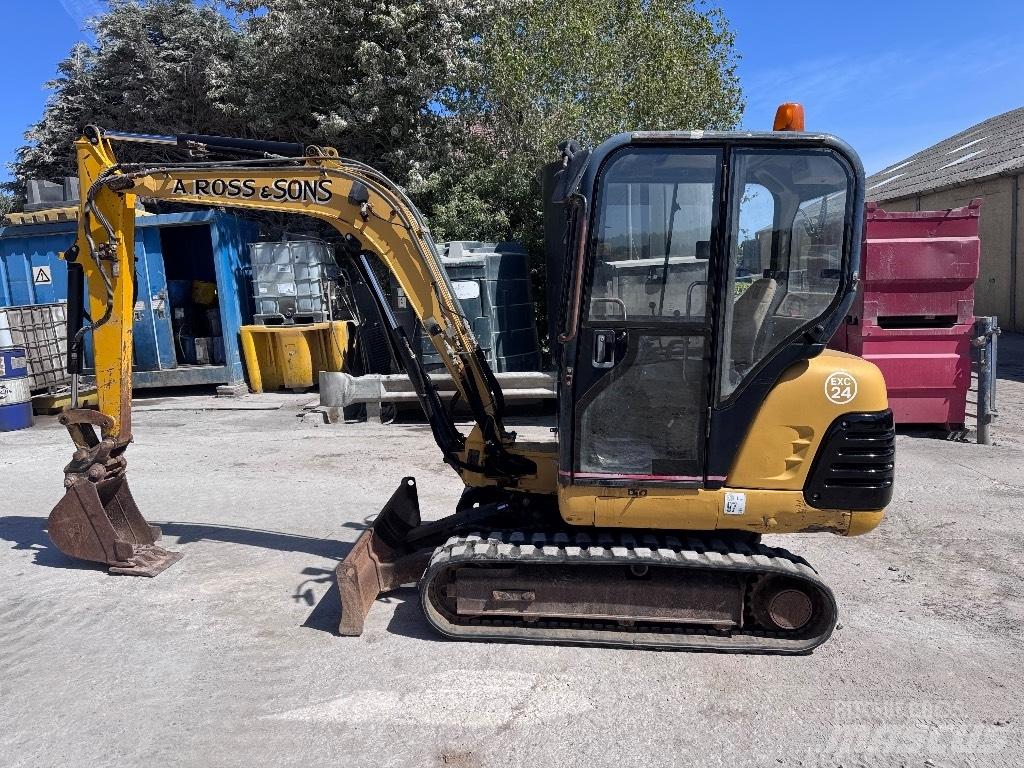 CAT 302.5 Mini rýpadlá < 7t