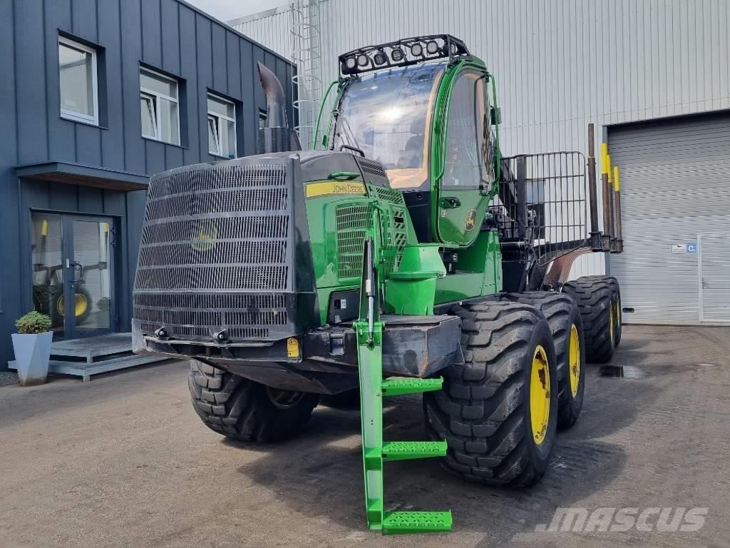 John Deere 1510 G Lesné traktory