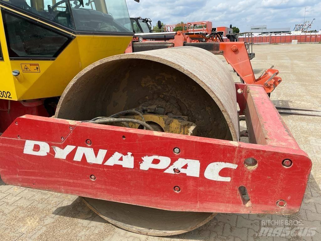 Dynapac CA 302 D Ťahačové valce