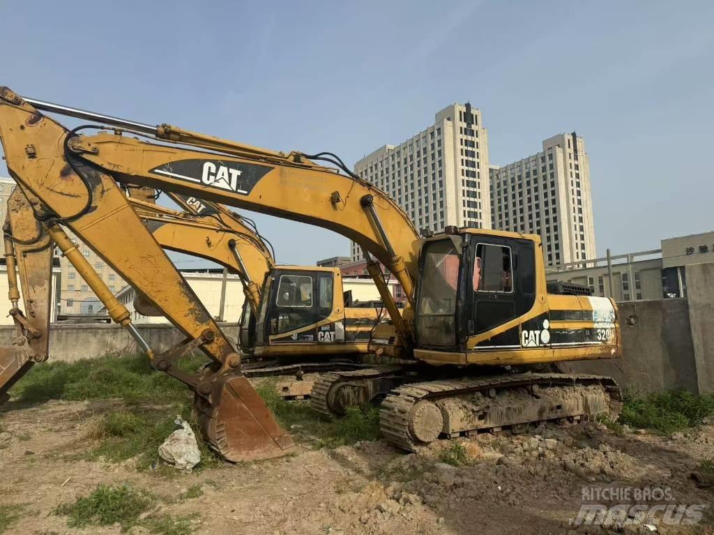 CAT 320 B L Pásové rýpadlá
