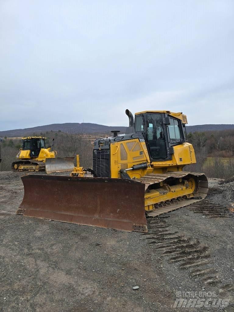 DEERE 700K LGP Pásové dozéry