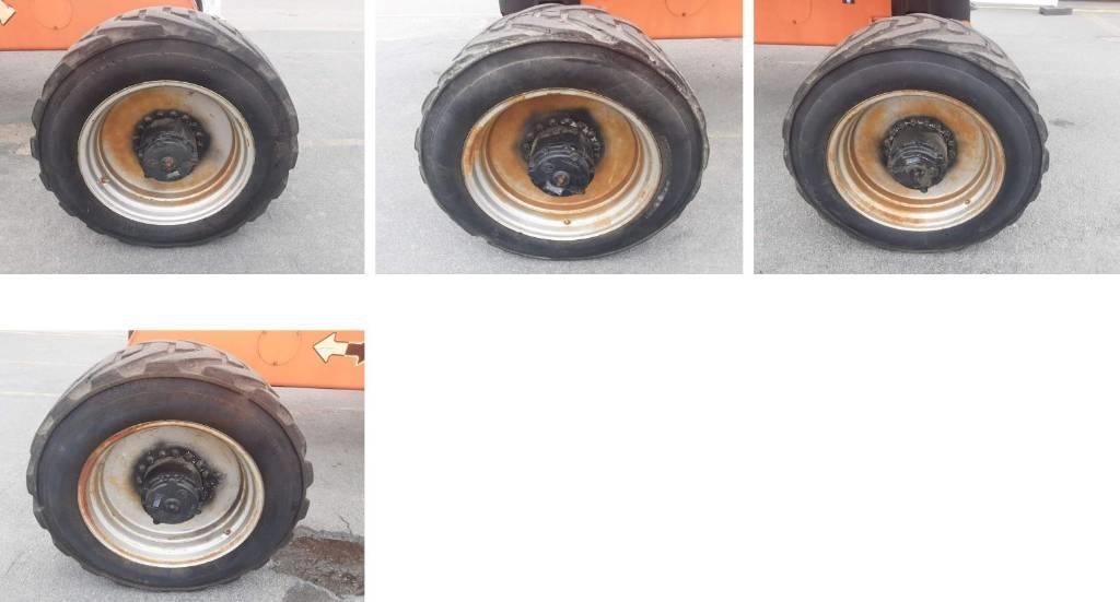 JLG 1200 SJP Teleskopické plošiny
