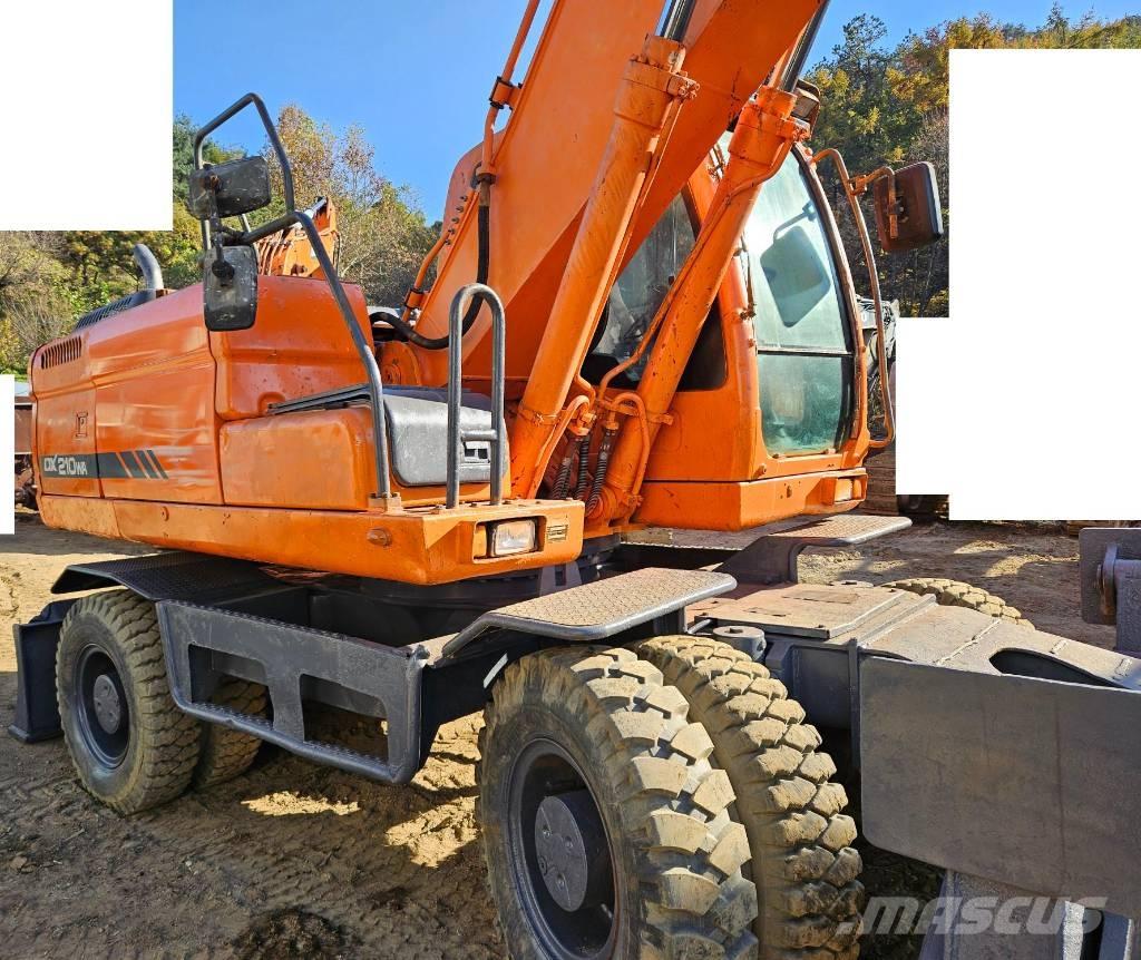 Doosan DX 210 W Kolesové rýpadlá