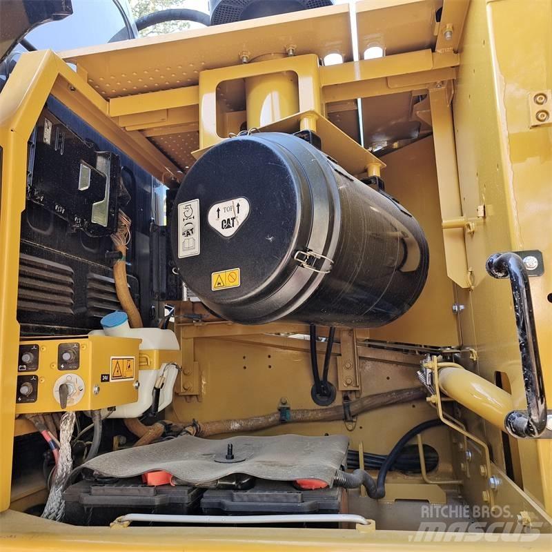 CAT 320 GC Pásové rýpadlá