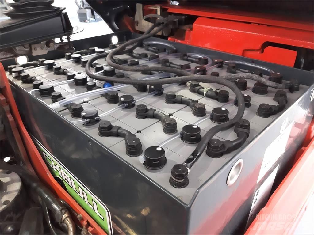 Linde E16C 02 Akumulátorové vozíky