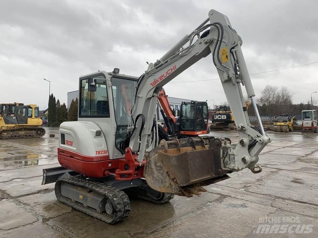 Takeuchi TB230 V3 Mini rýpadlá < 7t