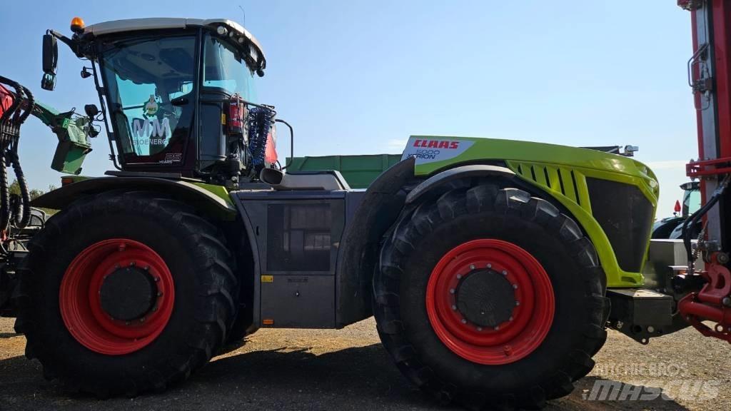 CLAAS Xerion 5000 VC Traktory