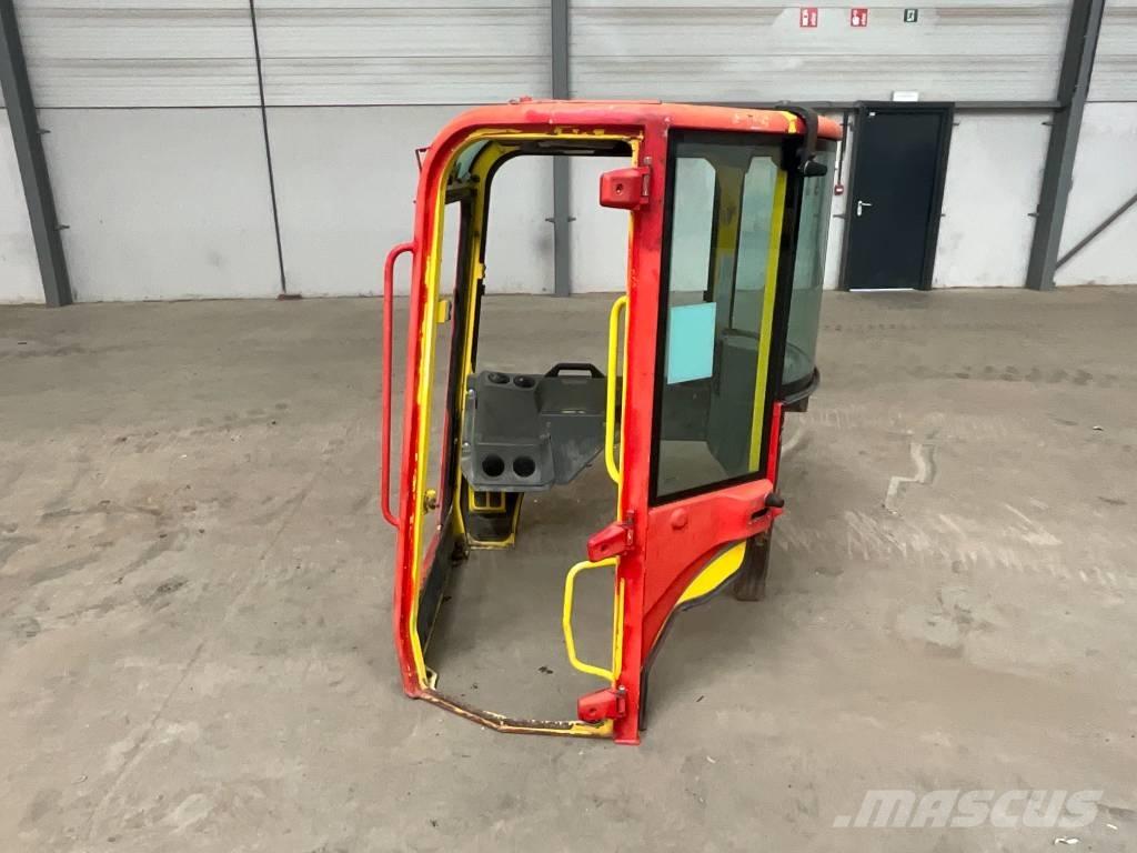 Yanmar vio 50 / vio 57 Kabíny a interiér