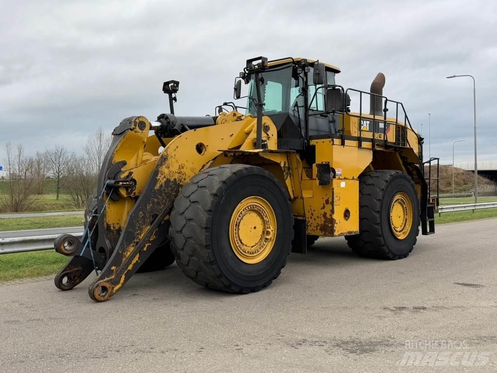 CAT 988K Kolesové nakladače